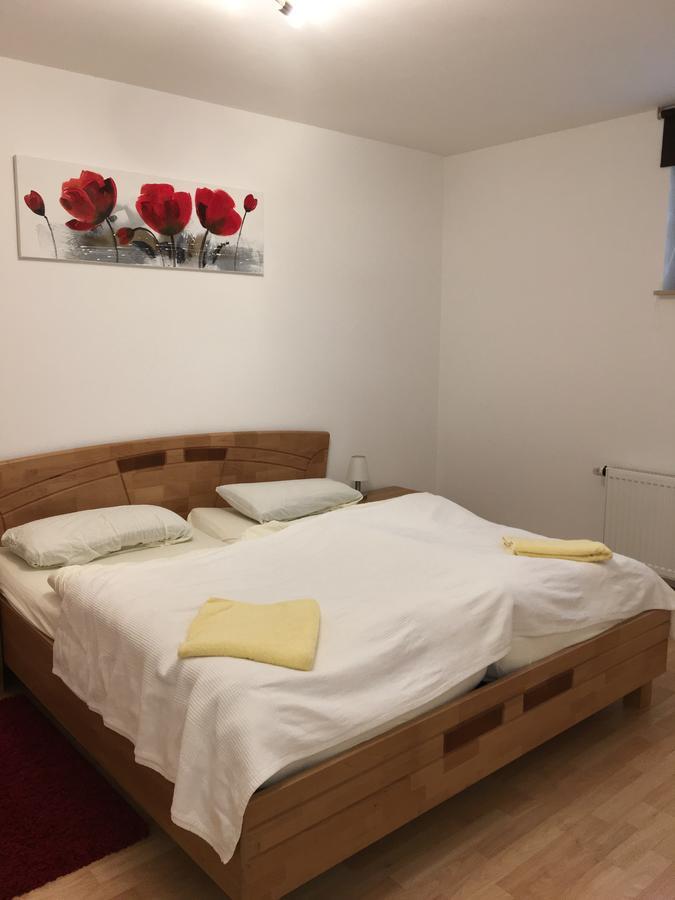 Ferienwohnungen Fliegerstrasse 格尔斯费尔德 外观 照片
